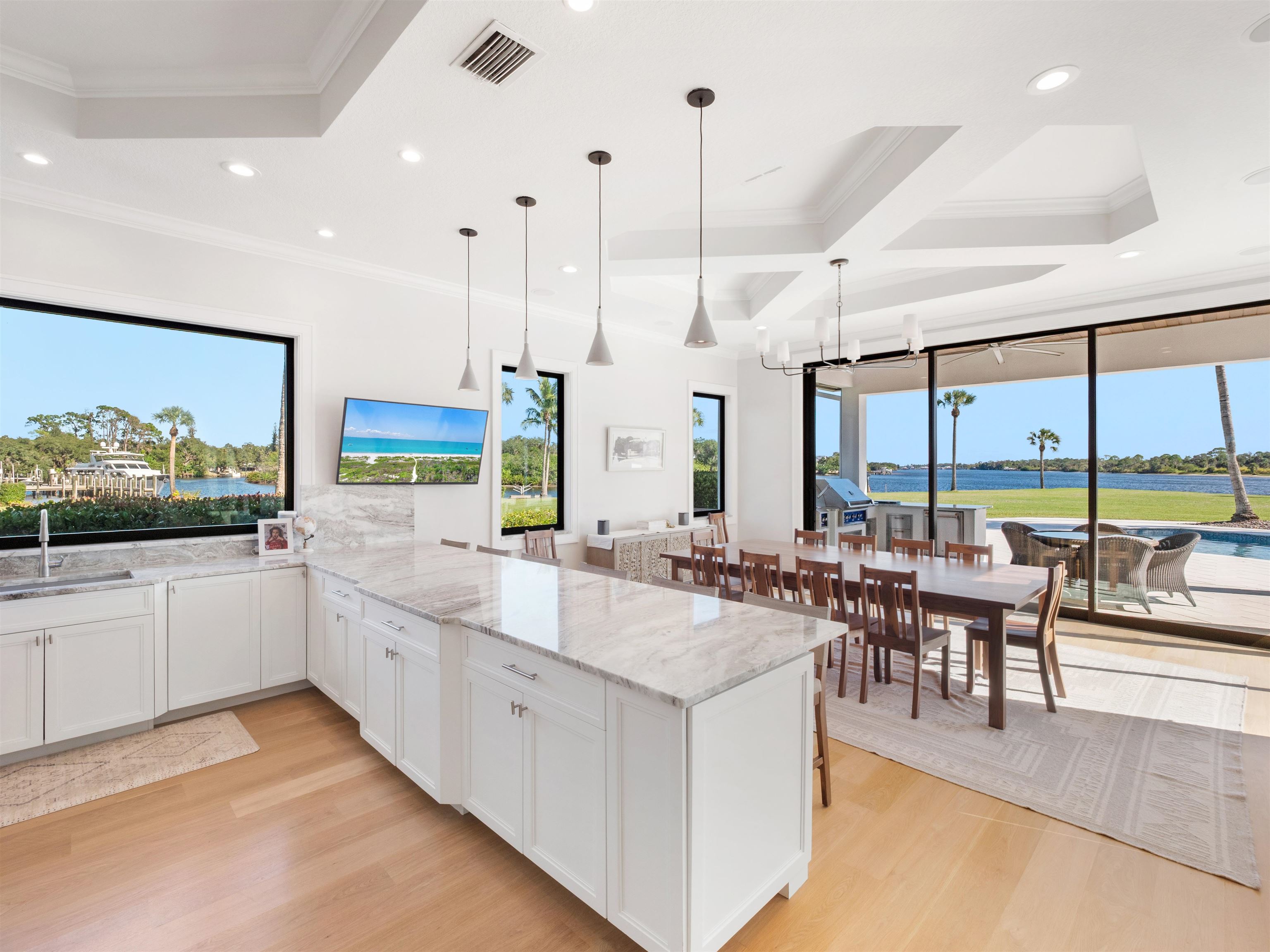 Alva, Florida, 33920, United States, 6 Bedrooms Bedrooms, ,0.1 BathroomBathrooms,Residential,For Sale,2009434