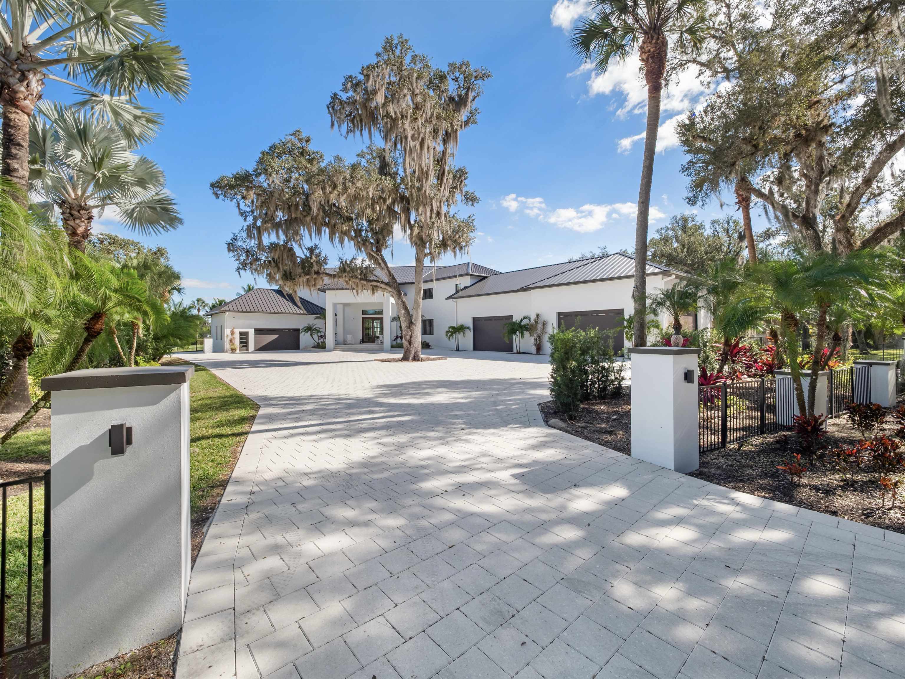 Alva, Florida, 33920, United States, 6 Bedrooms Bedrooms, ,0.1 BathroomBathrooms,Residential,For Sale,2009434