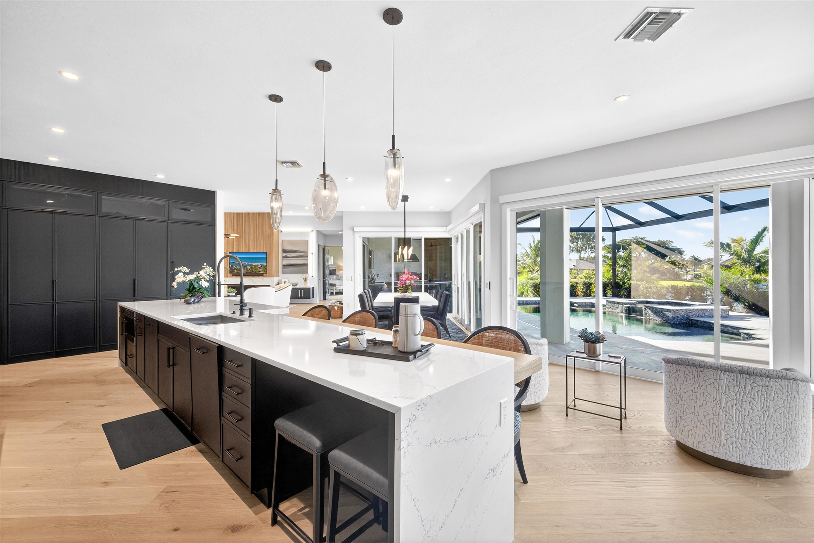 Fort Myers, Florida, 33908, United States, 4 Bedrooms Bedrooms, ,0.1 BathroomBathrooms,Residential,For Sale,2009435