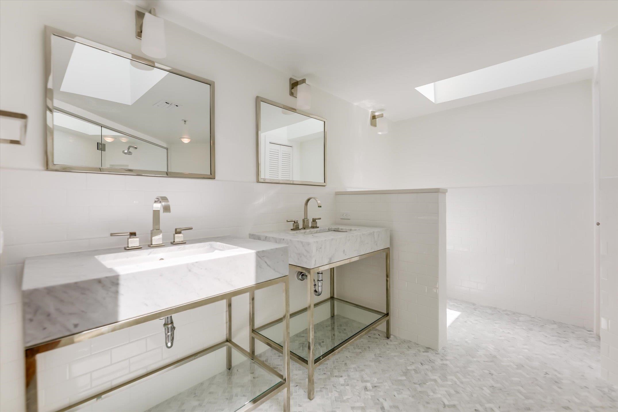 Captiva, Florida, 33924, United States, 3 Bedrooms Bedrooms, ,Residential,For Sale,2010589