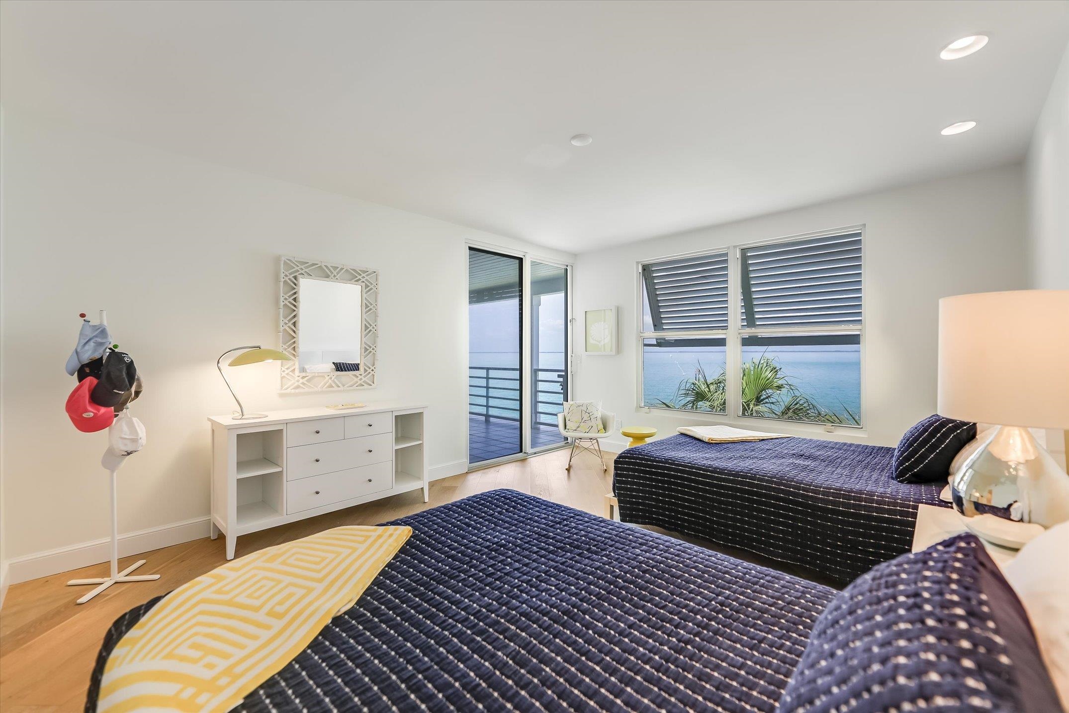 Captiva, Florida, 33924, United States, 3 Bedrooms Bedrooms, ,Residential,For Sale,2010589