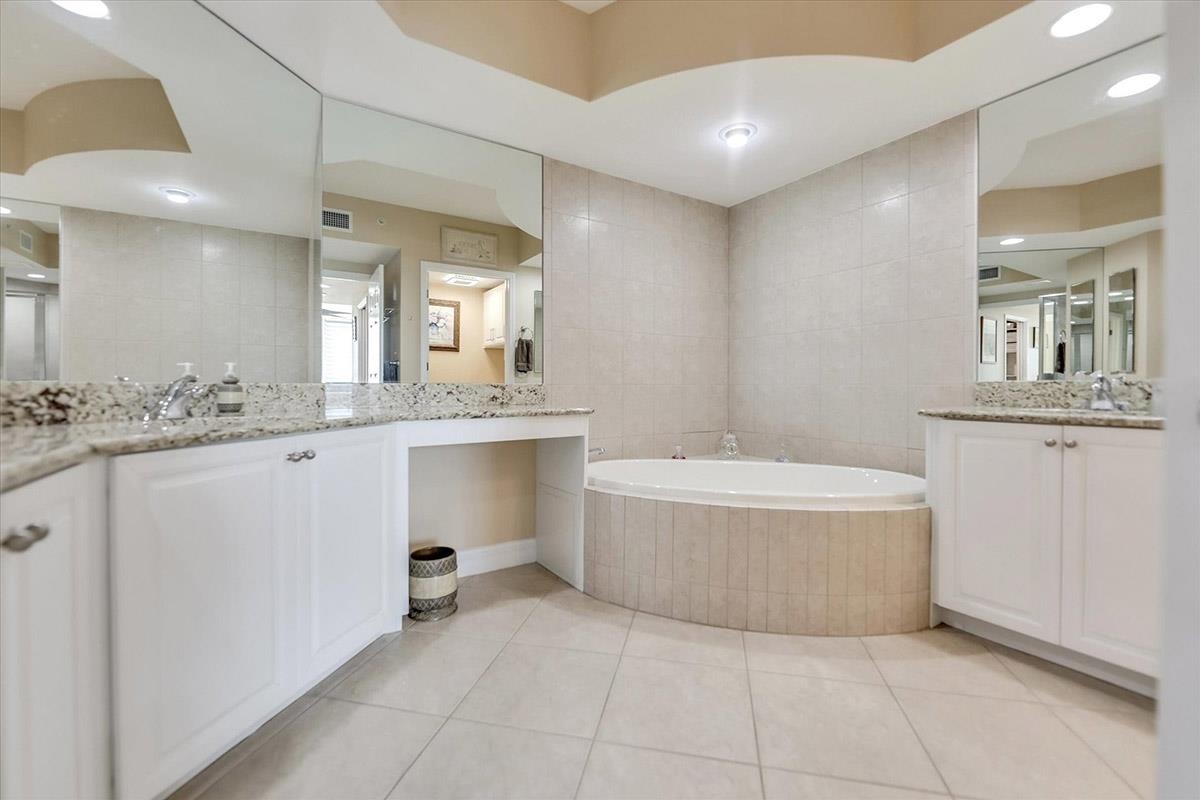 Fort Myers, Florida, 33908, United States, 3 Bedrooms Bedrooms, ,Residential,For Sale,2010591