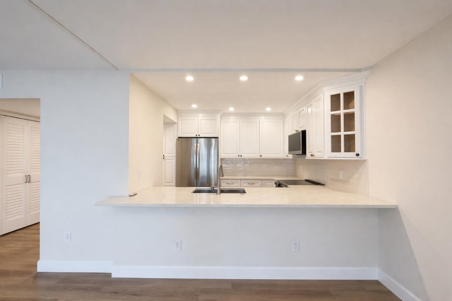 Sanibel, Florida, 33957, United States, 2 Bedrooms Bedrooms, ,Residential,For Sale,2012821